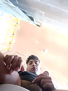 crisssalazar online show from 10, 3, 2025