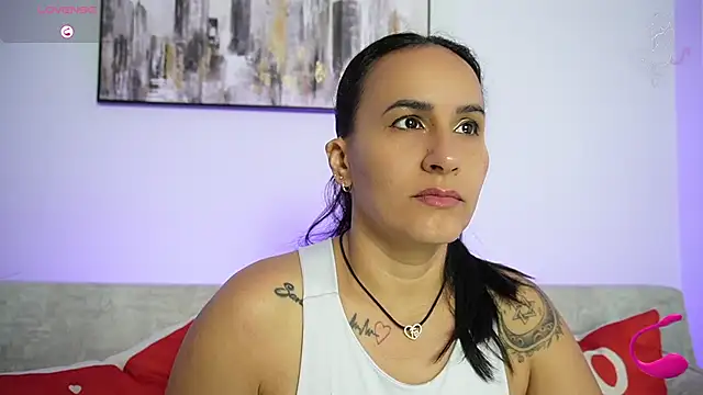 Sara Charmy online show from 18, 11, 2025