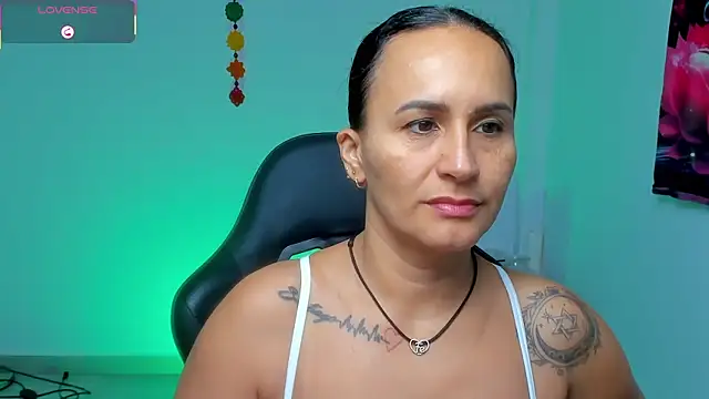 Snapshot of Sara_Charmy chatting on 13, 5, 2026 Sara Charmy online show from 13, 5, 2026