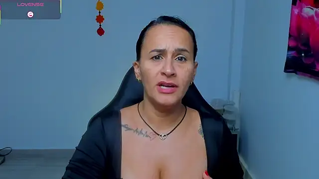 Snapshot of Sara_Charmy chatting on 16, 5, 2026 Sara Charmy online show from 16, 5, 2026
