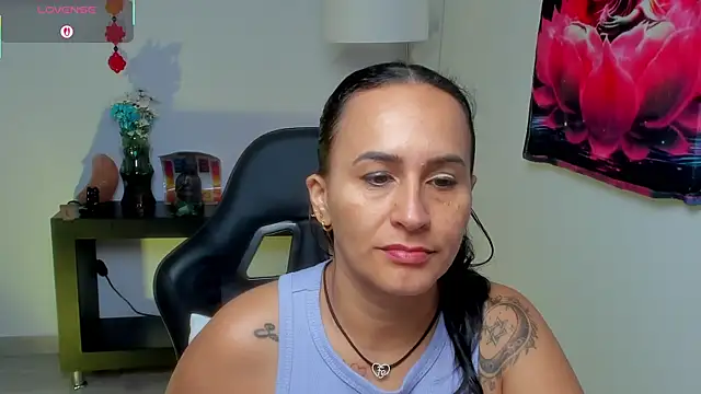 Snapshot of Sara_Charmy chatting on 1, 6, 2026 Sara Charmy online show from 1, 6, 2026