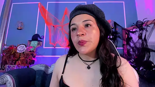 TaraTaylorr online show from 28, 10, 2025