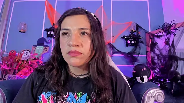 TaraTaylorr online show from 30, 10, 2025