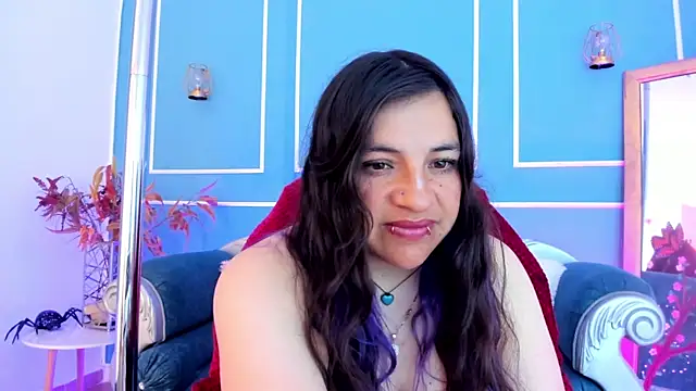 TaraTaylorr online show from 25, 5, 2026