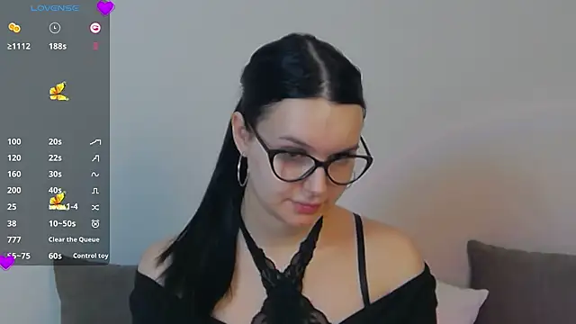 Miss Vic online show from 17, 3, 2025