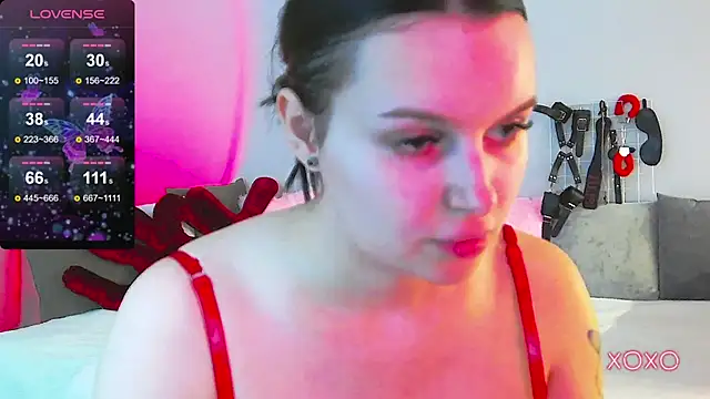 Snapshot of Miss_Vic chatting on 7, 5, 2026 Miss Vic online show from 7, 5, 2026