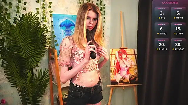 Snapshot of AmityDilley chatting on 13, 5, 2026 AmityDilley online show from 13, 5, 2026