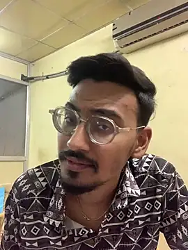 hypersexdriveboi online show from 17, 3, 2026