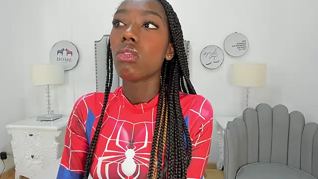 Snapshot of SamantaMarquez chatting on 16, 11, 2025 SamantaMarquez online show from 16, 11, 2025