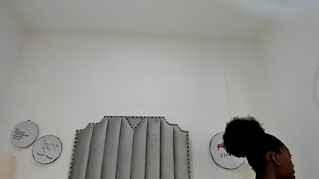Snapshot of SamantaMarquez chatting on 3, 5, 2026 SamantaMarquez online show from 3, 5, 2026