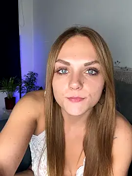 OCTAPUSSY2000 online show from 4, 11, 2025