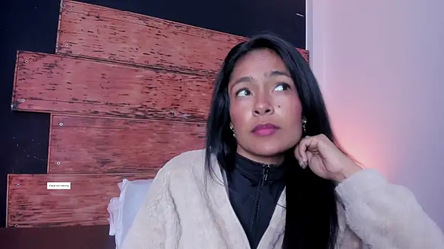 Snapshot of Fernanda_liie_ chatting on 14, 7, 2026 Fernanda liie online show from 14, 7, 2026