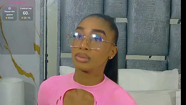 Angelesmith1 online show from 23, 2, 2026