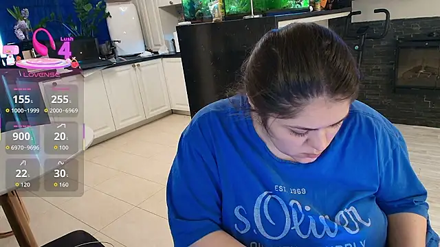 Layla- online show from 5, 3, 2026