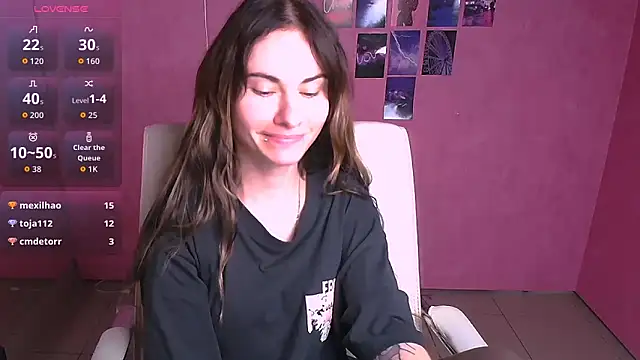 Snapshot of Fiona_Night chatting on 18, 6, 2026 Fiona Night online show from 18, 6, 2026