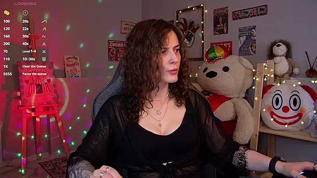 Snapshot of OliviaMcClean chatting on 28, 5, 2026 OliviaMcClean online show from 28, 5, 2026