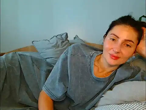 Snapshot of Irina9793 chatting on 20, 5, 2026 Irina9793 online show from 20, 5, 2026