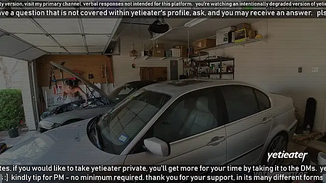 Snapshot of yetieater chatting on 18, 3, 2025 yetieater online show from 18, 3, 2025