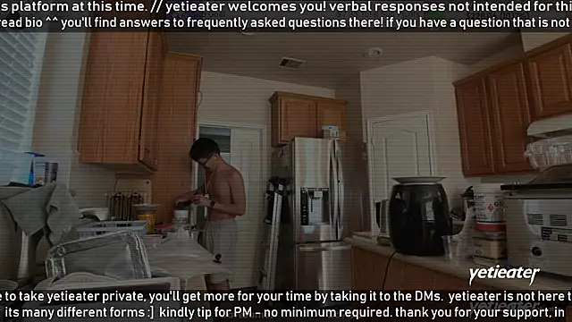 Snapshot of yetieater chatting on 11, 2, 2026 yetieater online show from 11, 2, 2026