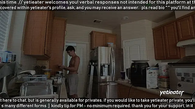 Snapshot of yetieater chatting on 3, 3, 2026 yetieater online show from 3, 3, 2026