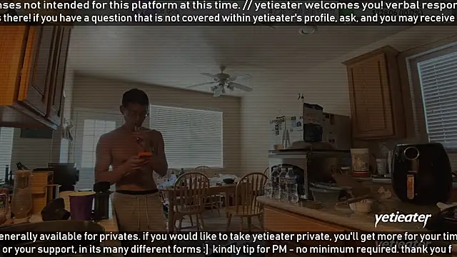 Snapshot of yetieater chatting on 28, 4, 2026 yetieater online show from 28, 4, 2026