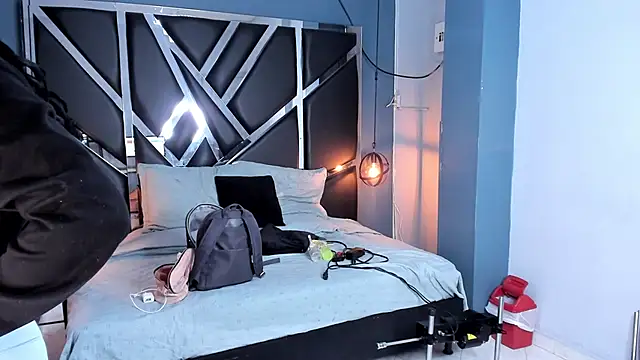 Melissa 23  online show from 20, 11, 2025