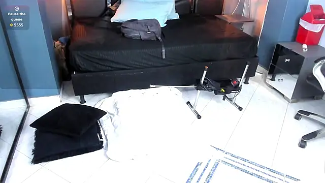 Melissa 23  online show from 17, 4, 2026