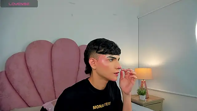 Snapshot of Dylan_Turnerr chatting on 6, 3, 2025 Dylan Turnerr online show from 6, 3, 2025