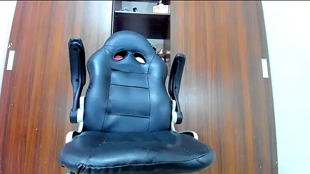 Snapshot of Dreamastercum_ chatting on 5, 12, 2025 Dreamastercum online show from 5, 12, 2025