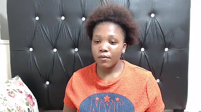 Snapshot of Beyoncex05 chatting on 11, 3, 2025 Beyoncex05 online show from 11, 3, 2025