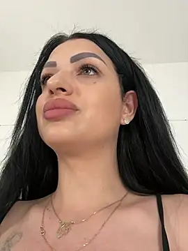 Snapshot of IrisRossie chatting on 2, 6, 2026 IrisRossie online show from 2, 6, 2026