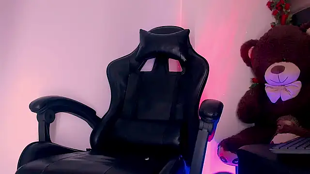 Snapshot of SashaNova chatting on 14, 2, 2026 SashaNova online show from 14, 2, 2026