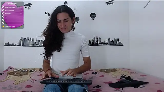 Snapshot of PITERVAGINA chatting on 4, 3, 2025 PITERVAGINA online show from 4, 3, 2025