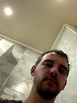 Snapshot of Maxpeins chatting on 15, 12, 2025 Maxpeins online show from 15, 12, 2025