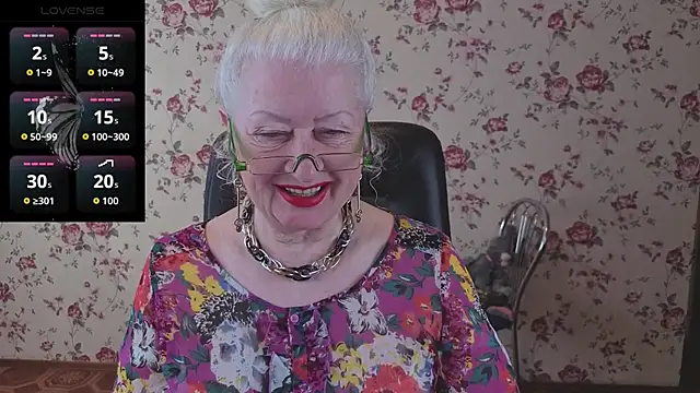 Snapshot of Maya_Mayflower chatting on 28, 4, 2026 Maya Mayflower online show from 28, 4, 2026