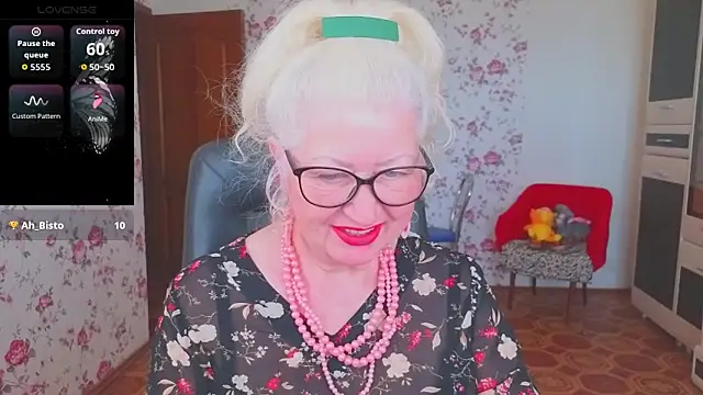 Snapshot of Maya_Mayflower chatting on 18, 5, 2026 Maya Mayflower online show from 18, 5, 2026