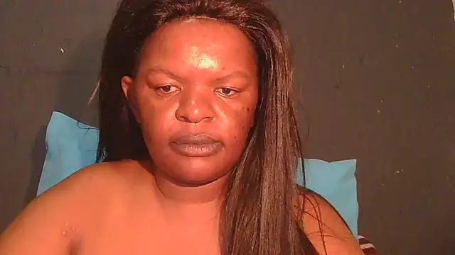 Snapshot of ebony_rose11 chatting on 9, 5, 2026 ebony rose11 online show from 9, 5, 2026