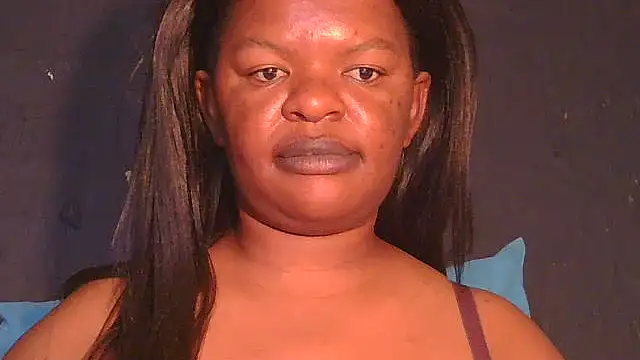Snapshot of ebony_rose11 chatting on 26, 5, 2026 ebony rose11 online show from 26, 5, 2026