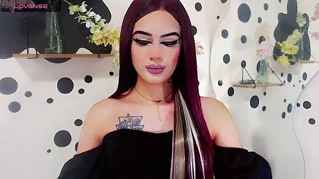 Snapshot of IvanaColizon_BigCock chatting on 2, 5, 2026 IvanaColizon BigCock online show from 2, 5, 2026