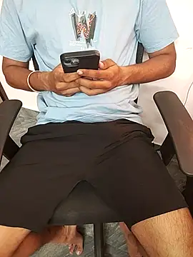 Snapshot of RightFielder chatting on 15, 7, 2026 RightFielder online show from 15, 7, 2026