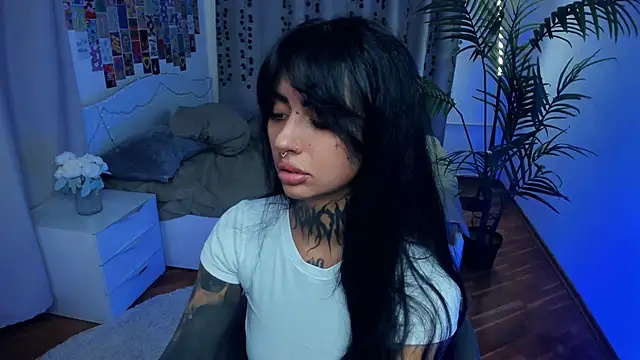 CharimgSabrina online show from 15, 2, 2026