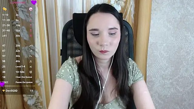 Snapshot of KateForLove chatting on 11, 3, 2025 KateForLove online show from 11, 3, 2025