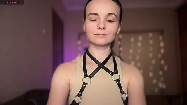 lanaloulou online show from 16, 10, 2025