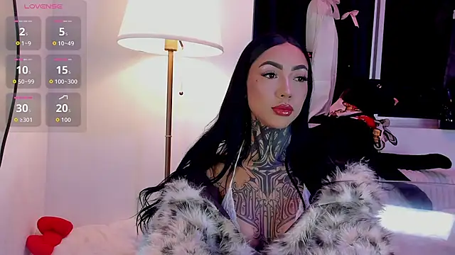 Snapshot of Dani_Valen chatting on 7, 7, 2026 Dani Valen online show from 7, 7, 2026