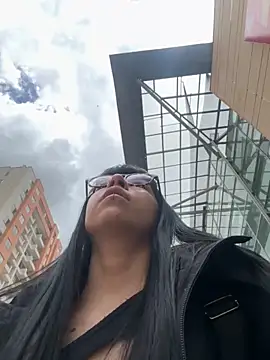 Snapshot of Saraa_Desiree chatting on 25, 9, 2025 Saraa Desiree online show from 25, 9, 2025