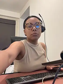 Melia Rayne online show from 24, 3, 2026