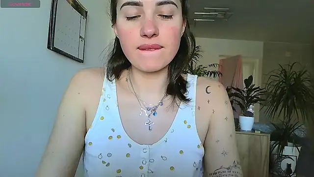 neferutt online show from 14, 2, 2026