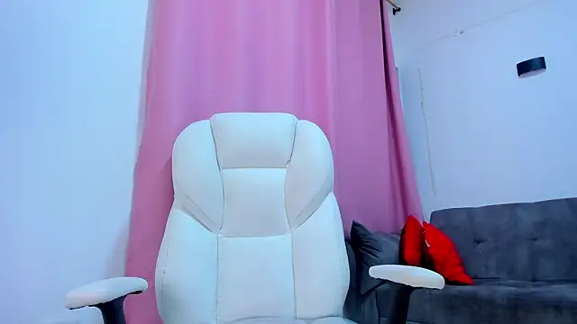 gaaby foxx online show from 6, 11, 2025