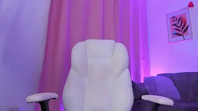 gaaby foxx online show from 16, 2, 2026