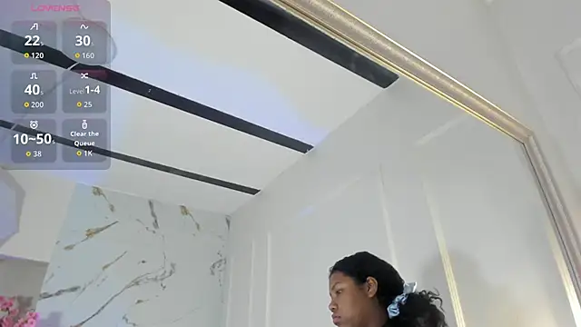 Candaceoweens online show from 8, 11, 2025